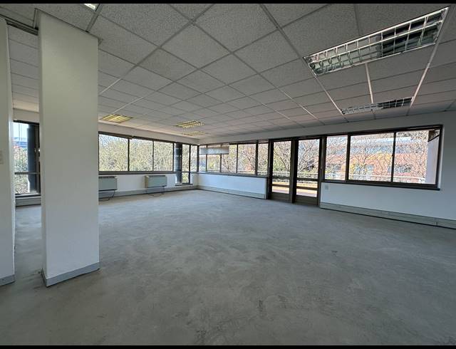 313M² OFFICE TO LET IN WOODMEAD